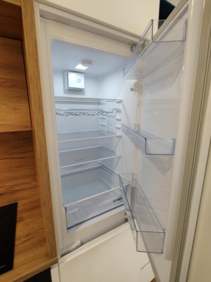 Ferienwohnung Uroczy Apartament Z Miejscem Na Auto W Garazu Warschau Exterior foto